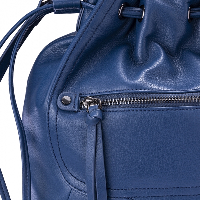 голубая цветная высококачественная очень мягкая кожаная большая сумка с логотипом 